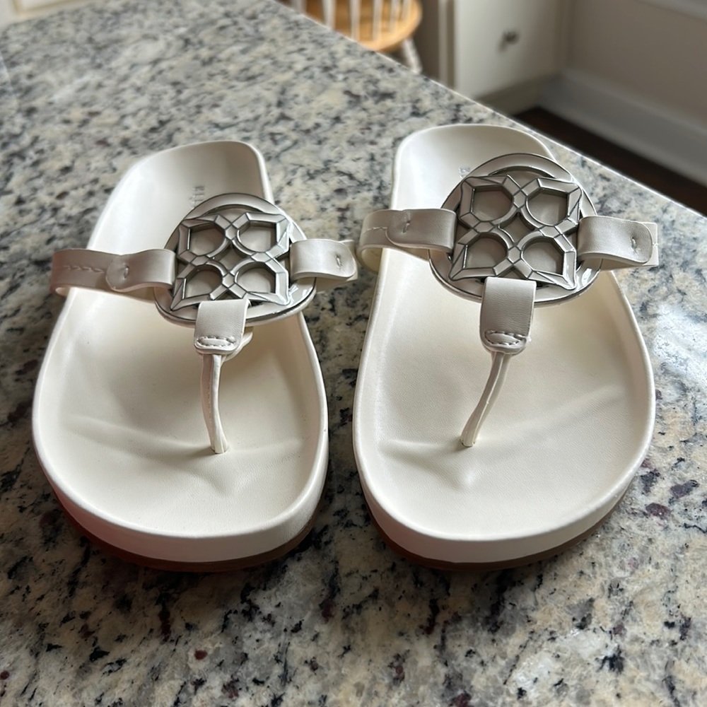 Kelly & Katie Sandals